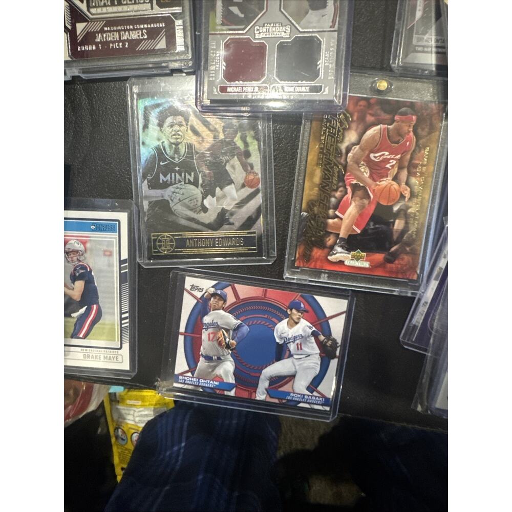 700+ Sports Card Lot LeBron Ohtani NFL NBA MLB Rookies Inserts Some Toploaded - Picture 2 of 16